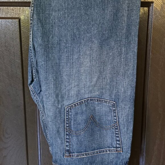 Levi's Blue Jeans - Picture 7 of 10